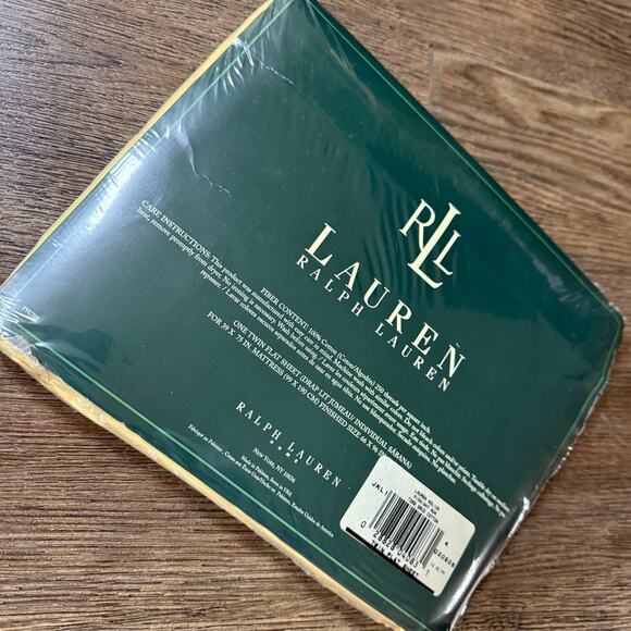 NEW RALPH LAUREN TWIN FLAT SHEET SOLID YELLOW MIDNIGHT SUN - Picture 5 of 8